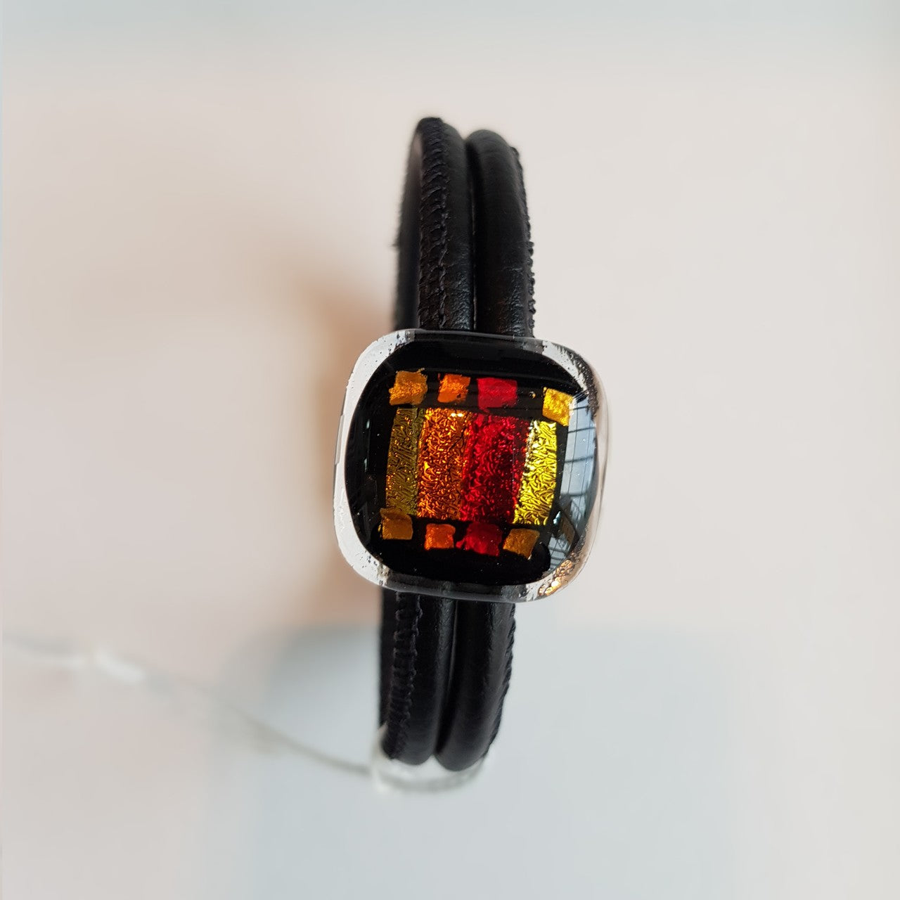 Lederarmband mit 1 Glassteinen Rot Gelb Fusing