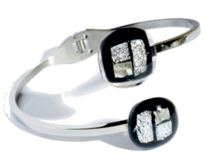 Armreif mit 2 Glassteinen Schwarz Silber Fusing