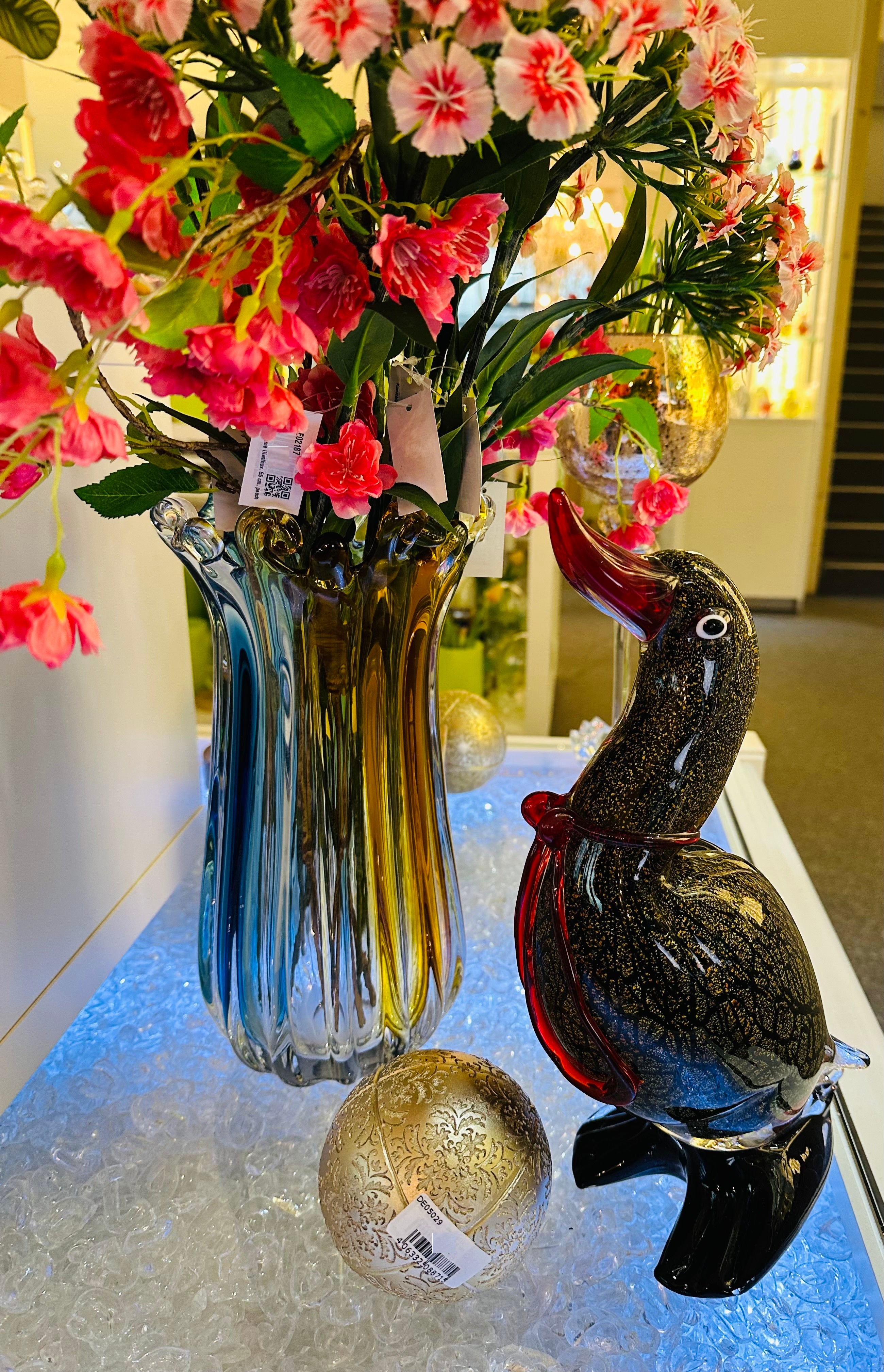 Glasfigur Ente Höhe ca. 34cm Schwarz/Grau/Rot Handarbeit