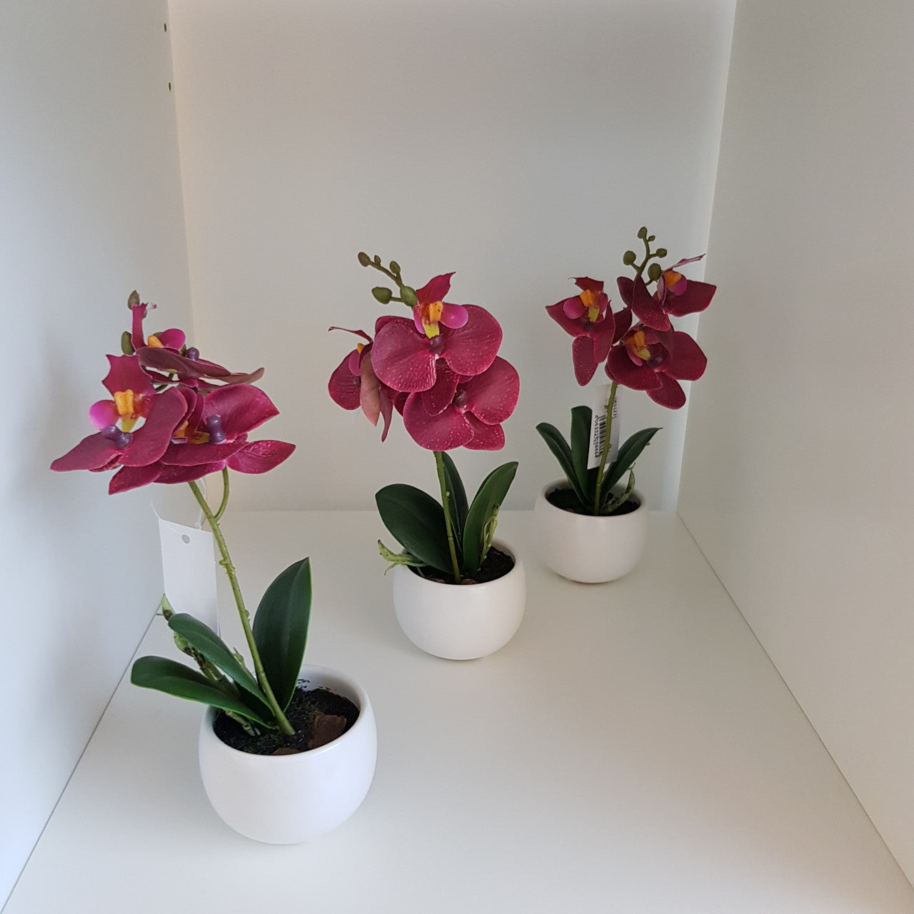 Kunstblume Mini-Orchidee im Keramiktopf rot