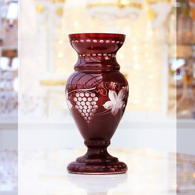 Vase Red Queen 20,5 cm, Rot, aus Glas